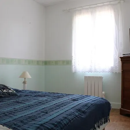 Au Calme, à Deux Pas De La Lbo000-014 Les Bains Villa *